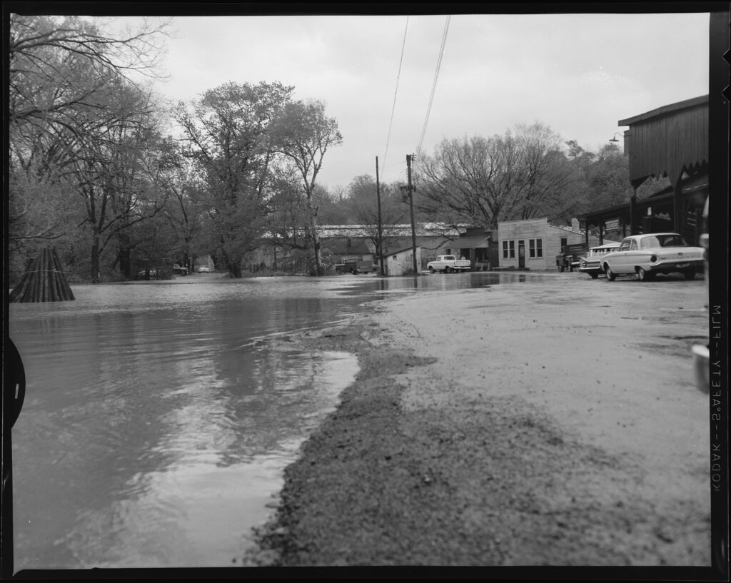 This photograph may not be reproduced in any manner without the express, written consent of Boyd's Station Inc.